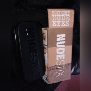 NUDESTIX